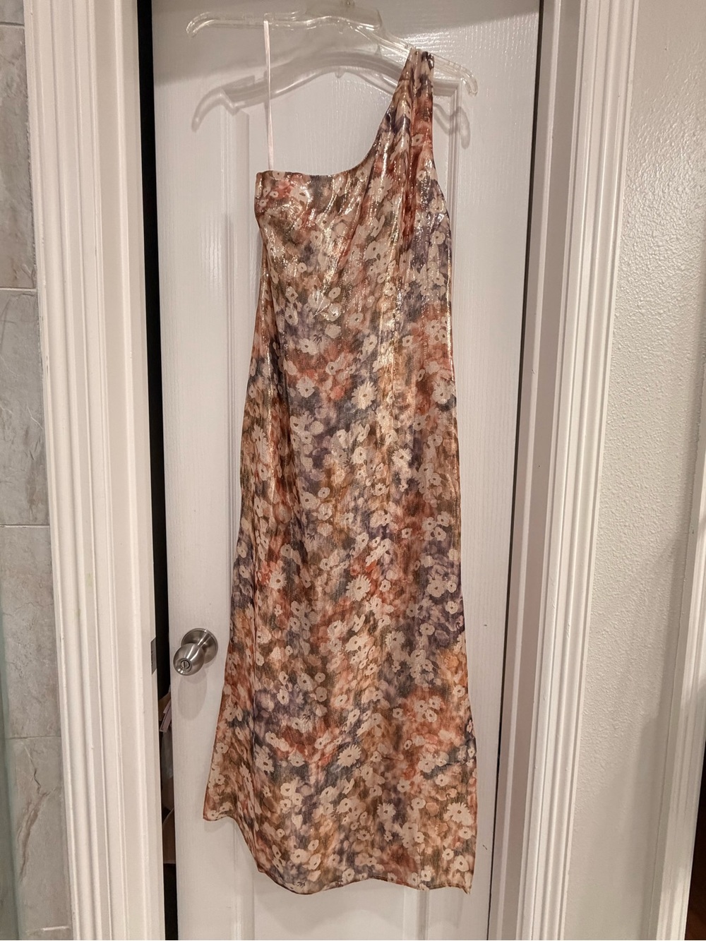 Sunset size 2 One-Shoulder Floral Midi Dress in Multi-Color
